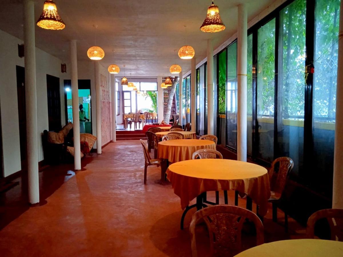Lucky Sea Beach Hotel Tangalle Εξωτερικό φωτογραφία